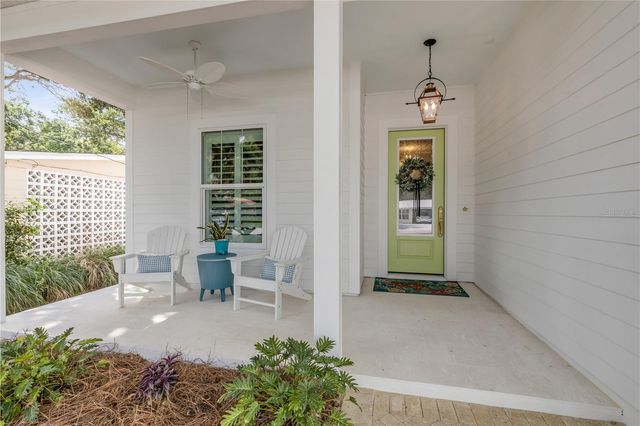 807 E 10TH AVENUE, New Smyrna Beach, FL 32169