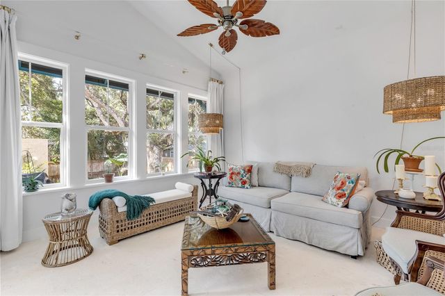 807 E 10TH AVENUE, New Smyrna Beach, FL 32169