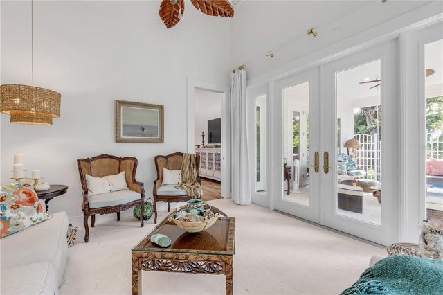 807 E 10TH AVENUE, New Smyrna Beach, FL 32169