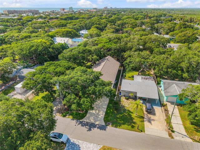 807 E 10TH AVENUE, New Smyrna Beach, FL 32169