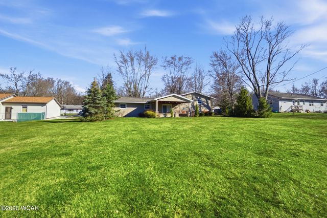3829 Meadowview Drive, Lima, OH 45805
