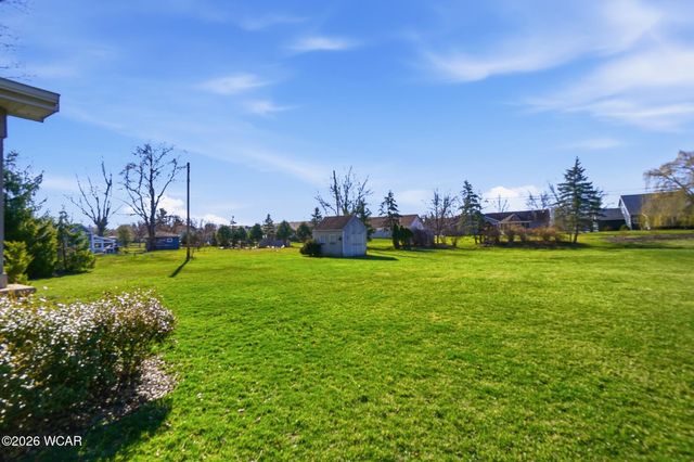 3829 Meadowview Drive, Lima, OH 45805