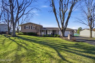3829 Meadowview Drive, Lima, OH 45805