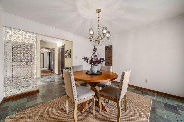 5250 Indian Hill Road, Dublin, OH 43017