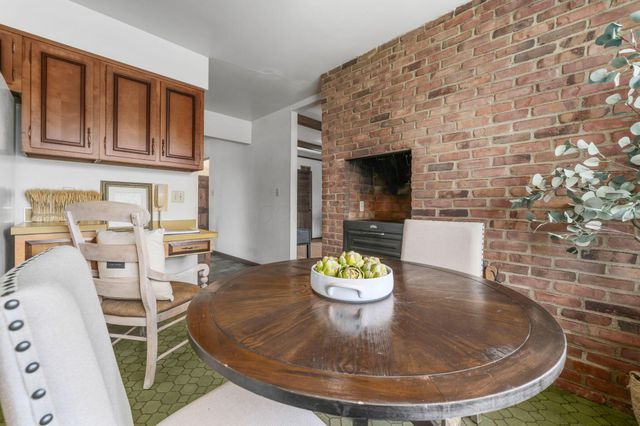 5250 Indian Hill Road, Dublin, OH 43017