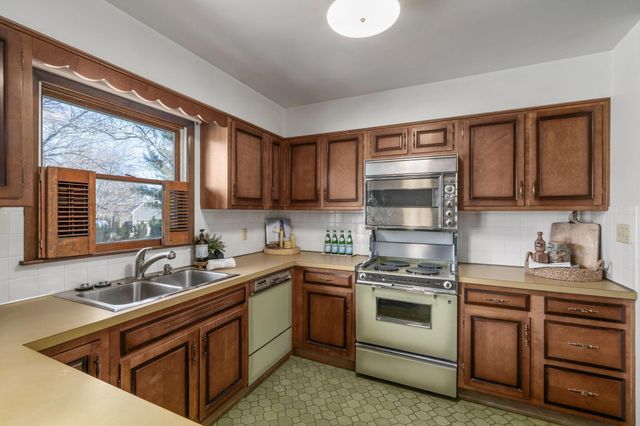 5250 Indian Hill Road, Dublin, OH 43017