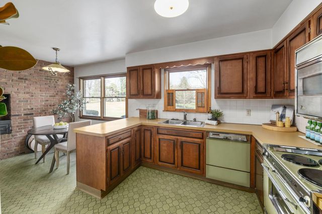 5250 Indian Hill Road, Dublin, OH 43017