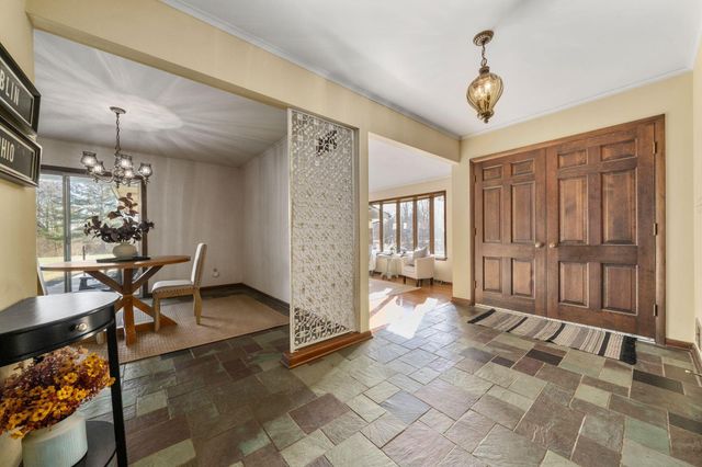 5250 Indian Hill Road, Dublin, OH 43017