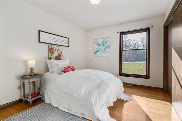 5250 Indian Hill Road, Dublin, OH 43017