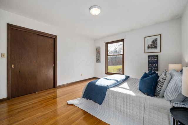 5250 Indian Hill Road, Dublin, OH 43017