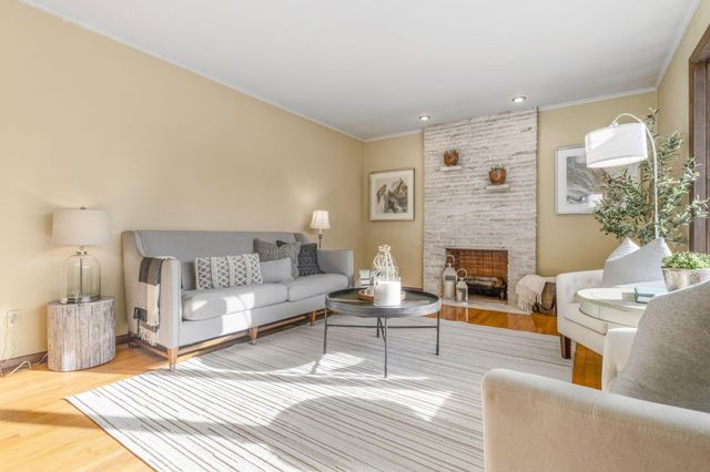 5250 Indian Hill Road, Dublin, OH 43017