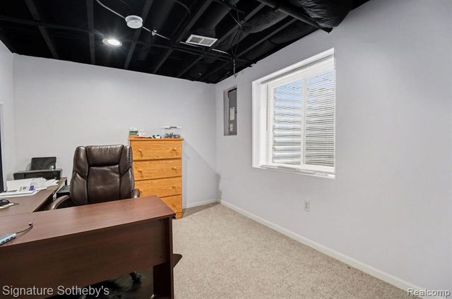 50419 Corey Avenue, Chesterfield, MI 48051