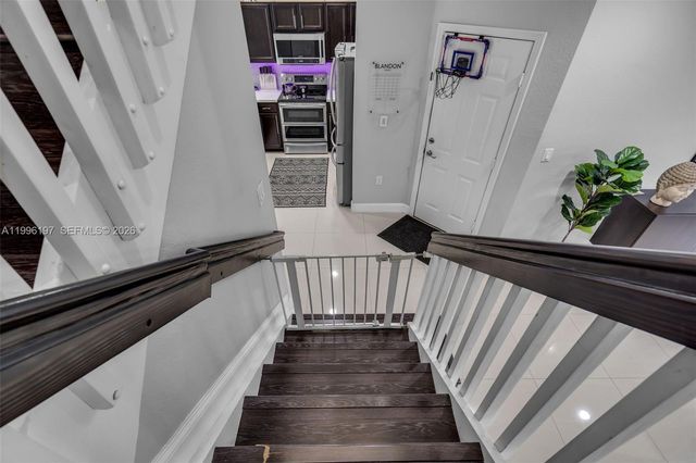 3446 W 90th St, Hialeah, FL 33018