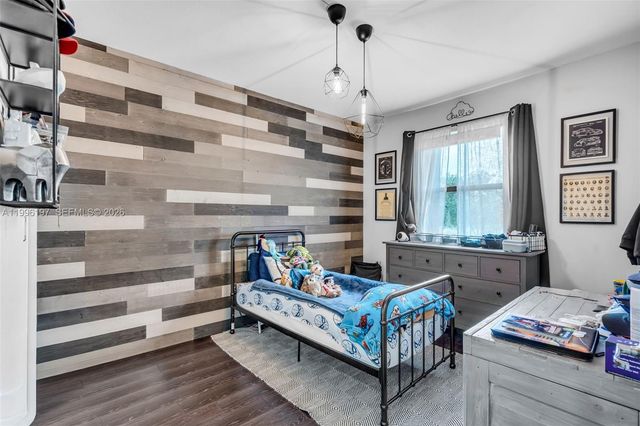 3446 W 90th St, Hialeah, FL 33018