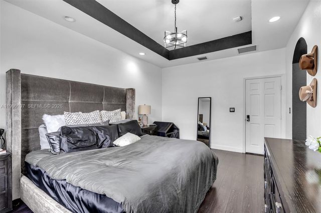 3446 W 90th St, Hialeah, FL 33018