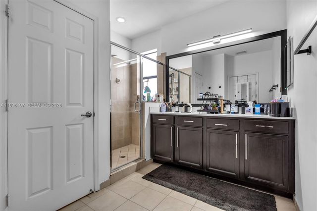 3446 W 90th St, Hialeah, FL 33018