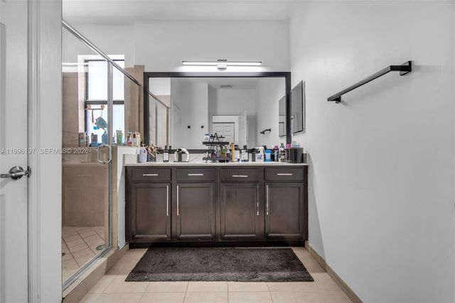 3446 W 90th St, Hialeah, FL 33018