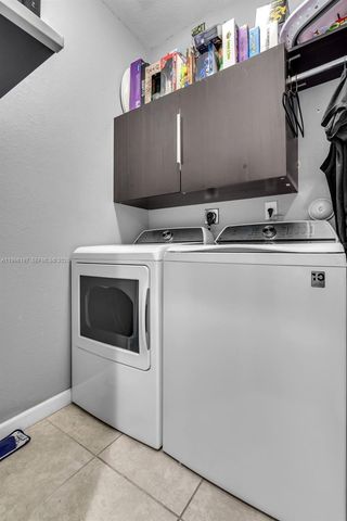 3446 W 90th St, Hialeah, FL 33018