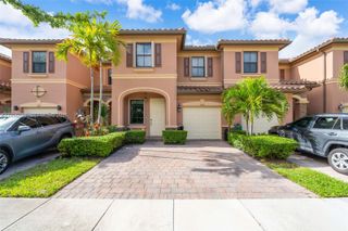 3446 W 90th St, Hialeah, FL 33018