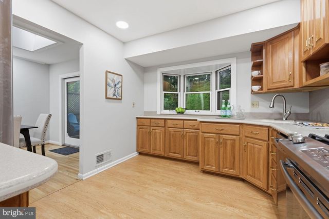 705 WILSON AVE, Rockville, MD 20850