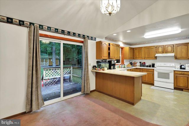 129 BEECHWOOD DR, Birdsboro, PA 19508