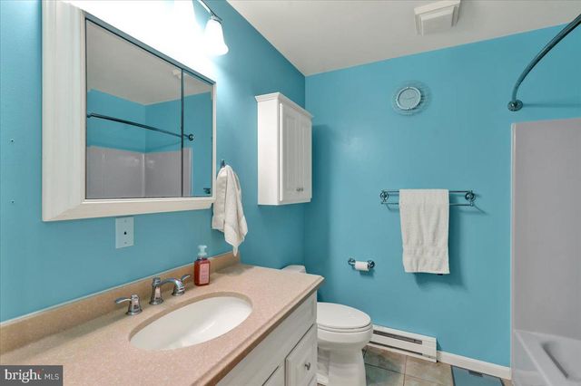129 BEECHWOOD DR, Birdsboro, PA 19508