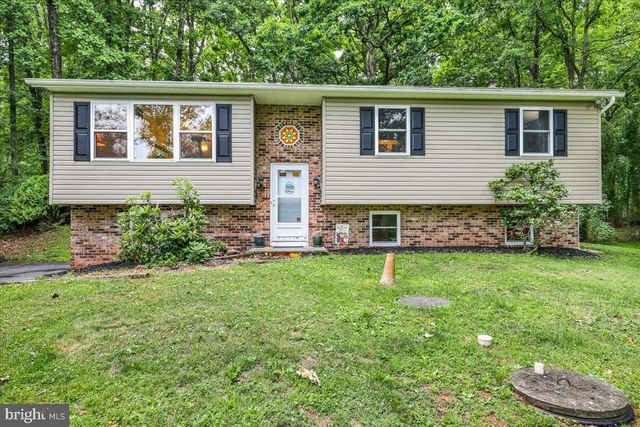 129 BEECHWOOD DR, Birdsboro, PA 19508