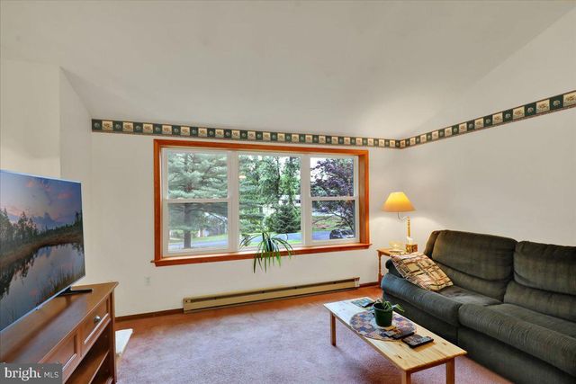 129 BEECHWOOD DR, Birdsboro, PA 19508