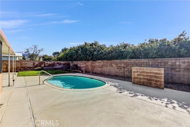 27989 Pacific, Highland, CA 92346