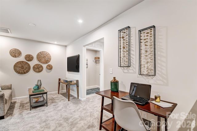 2648 Selbourne Drive, Gastonia, NC 28052