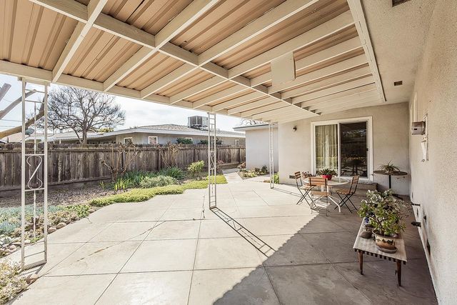 1416 S Church Avenue, Reedley, CA 93654