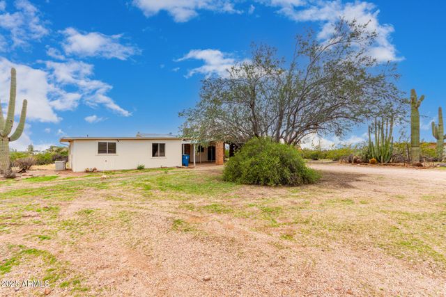 1126 N GOLDFIELD Road, Apache Junction, AZ 85119