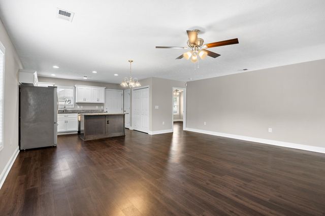 3124 Slade Dr., Conway, SC 29526