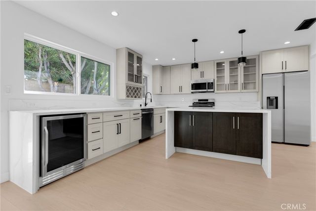 5922 Julian Lane, Tarzana, CA 91356