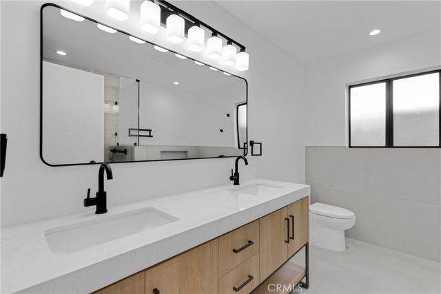 5922 Julian Lane, Tarzana, CA 91356