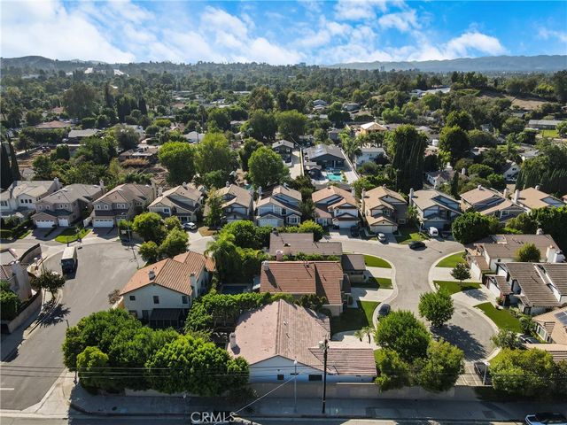 5922 Julian Lane, Tarzana, CA 91356