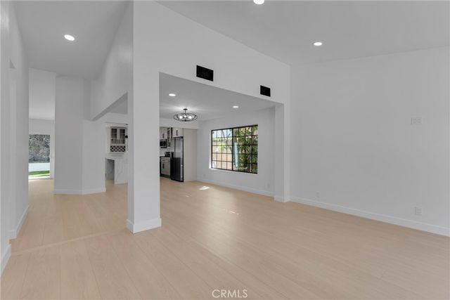 5922 Julian Lane, Tarzana, CA 91356