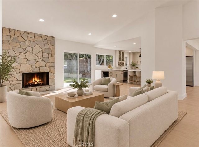 5922 Julian Lane, Tarzana, CA 91356