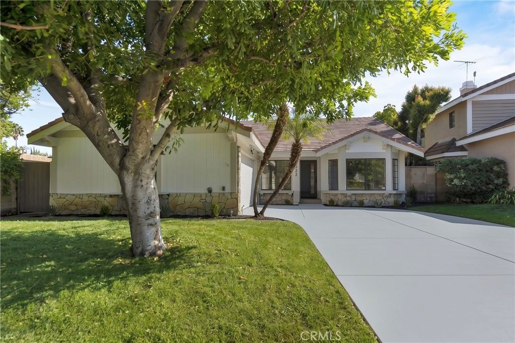 5922 Julian Lane, Tarzana, CA 91356 — photo 2
