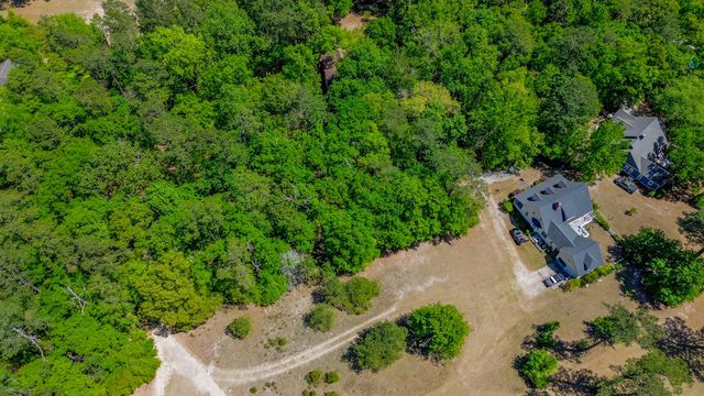 18 Dogwood Lane, Walterboro, SC 29488