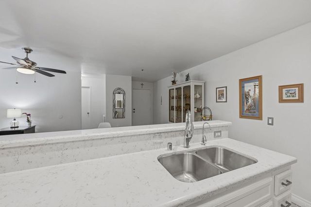 3513 Caminito Sierra 101, Carlsbad, CA 92009