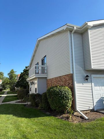 366 N Washington Court 366, Vernon Hills, IL 60061