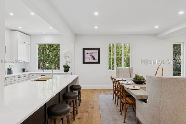 12 Bateau Rd, Hilton Head Island, SC 29928