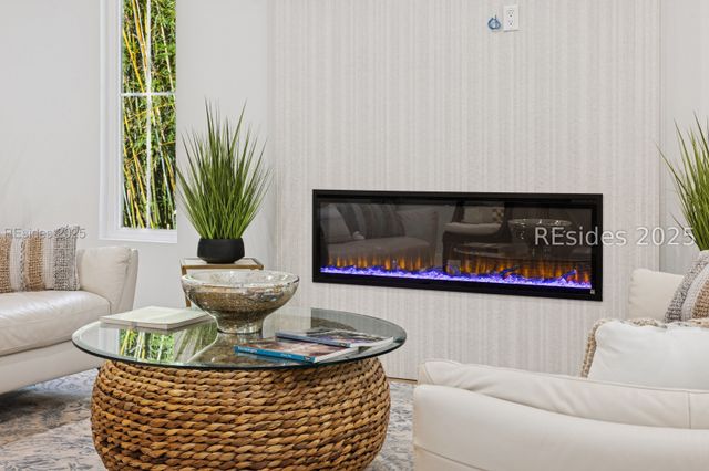 12 Bateau Rd, Hilton Head Island, SC 29928