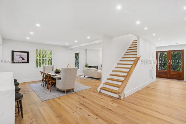 12 Bateau Rd, Hilton Head Island, SC 29928