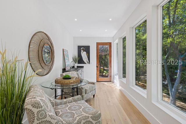 12 Bateau Rd, Hilton Head Island, SC 29928