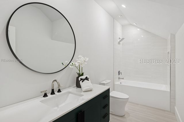 12 Bateau Rd, Hilton Head Island, SC 29928