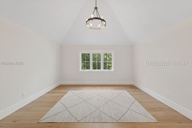 12 Bateau Rd, Hilton Head Island, SC 29928