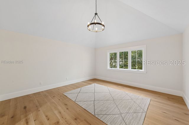 12 Bateau Rd, Hilton Head Island, SC 29928