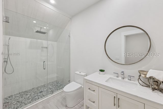 12 Bateau Rd, Hilton Head Island, SC 29928